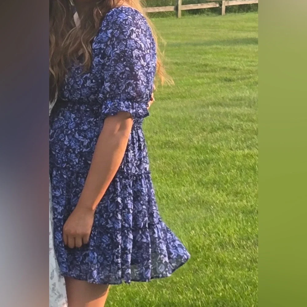 Dress - Picture 5 of 6
